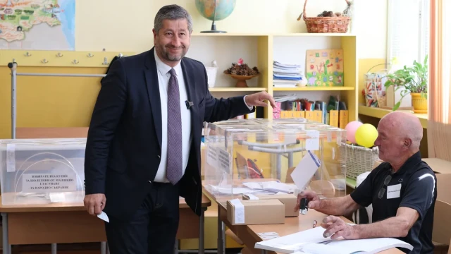 In the parliamentary elections, I voted for a majority for a normal European Bulgaria, Ivanov said 09 06 2024